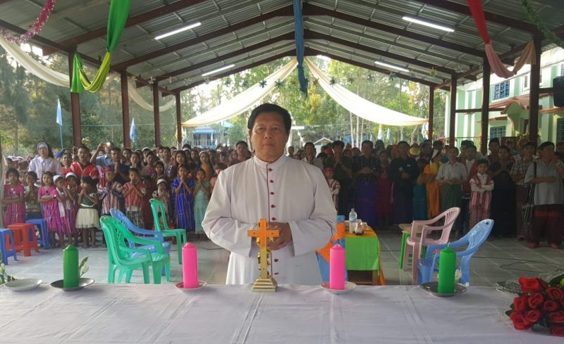 Gira pastoral del obispo John Hsane Hgyi. 2018. (ACN).