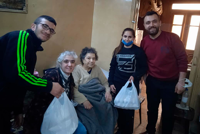 ayuda-emergencia-para-alimentar-ancianos-que-viven-solos-alepo2