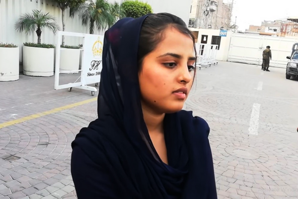Mehak Parvez, joven cristiana de Pakistán, ha sufrido la violencia de la red de trata de personas. (ACN)