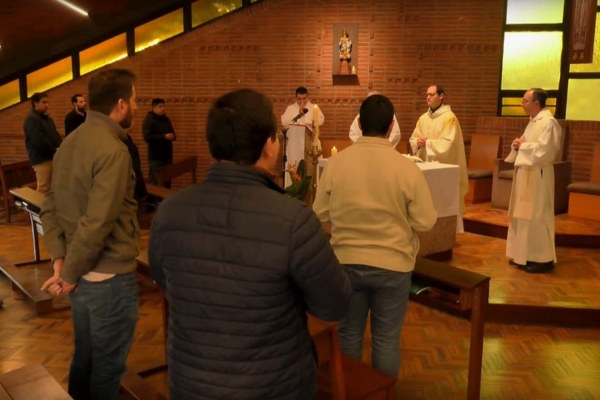 Foto interior_seminaristas_uruguay_2