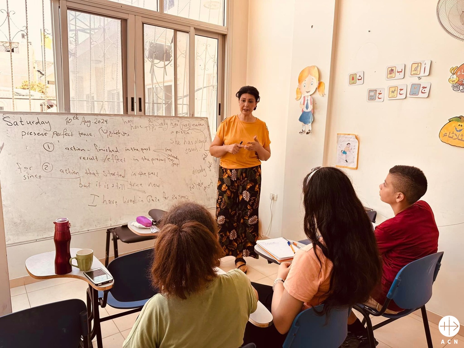 Formación para niños y jóvenes en la parroquia Sagrada Familia de Gaza. (© Holy Family Church Gaza)