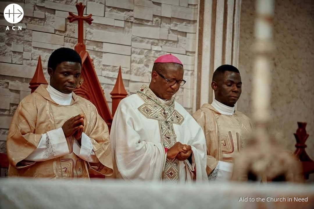 El obispo Julius Yakubu Kundih en Kafanchan, en Nigeria, donde fue asesinado un sacerdote El obispo Julius Yakubu Kundih en Kafanchan, en Nigeria, donde fue asesinado un sacerdote