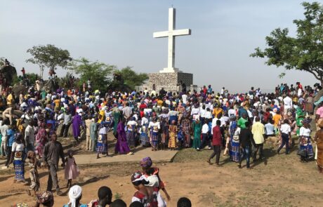 Los cristianos del norte de Nigeria se reúnen a rezar el Via Crucis a pesar de la situación de inseguridad que viven