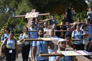 Jóvenes celebran la JMJ 2023 en el Líbano