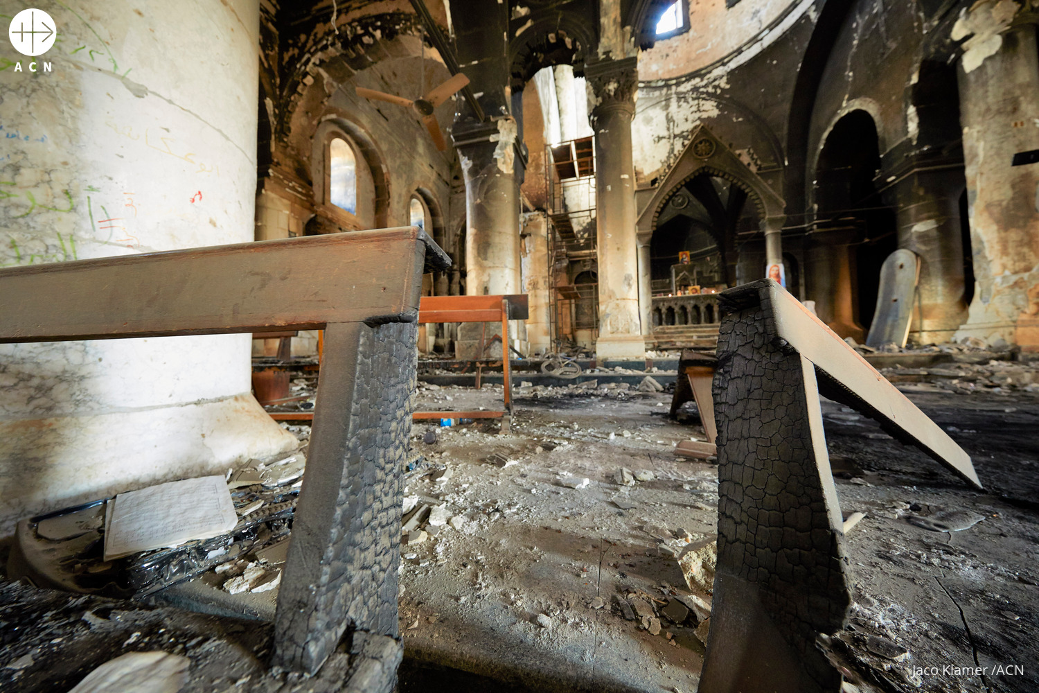 Iglesia de la Inmaculada Concepción en Qaraqosh (Irak) en 2016, tras el paso de los terroristas