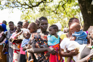 Grupo de refugiados en el campo de Palabek (Uganda)