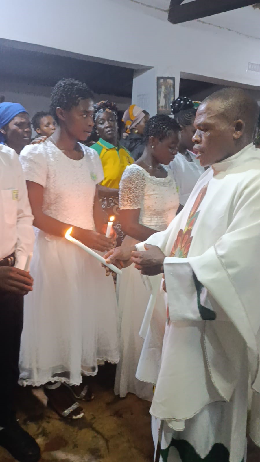 1800 MO and 48 NOV for 1 bishop e 34 priests working in the diocese of Gurué and 2 priests working at the Seminary of St Joseph estipendios de misa en Mozambique