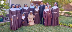 Monjas clarisas del Monasterio del Sagrado Corazón de Jesús, en Chidenguele (Mozambique) Monjas clarisas del Monasterio del Sagrado Corazón de Jesús, en Chidenguele (Mozambique)