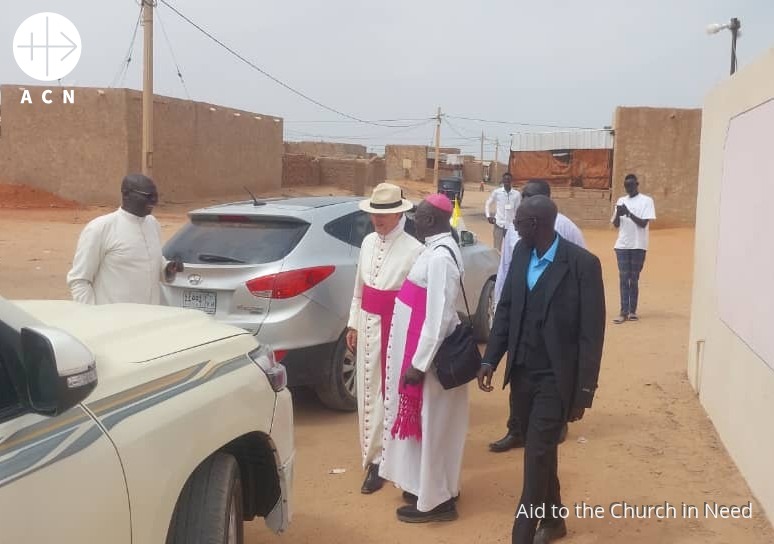 Mons. Seamus Patrick Horgan, Nuncio Apostólico en Sudán del Sur, visita las comunidades cristianas afectadas por la guerra en Sudán