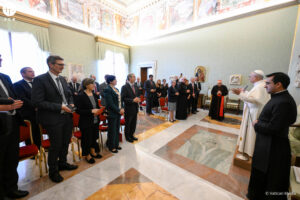 El Papa León XIV se dirige a los presidentes y directores de las oficinas de ACN. © Vatican Media El Papa León XIV se dirige a los presidentes y directores de las oficinas de ACN. © Vatican Media