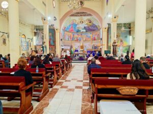 Misa en la parroquia de la Sagrada Familia (Gaza)