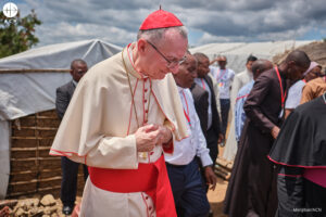 El cardenal Pietro Parolin, secretario de Estado de la Santa Sede, durante su visita a Cabo Delgado (Mozambique)