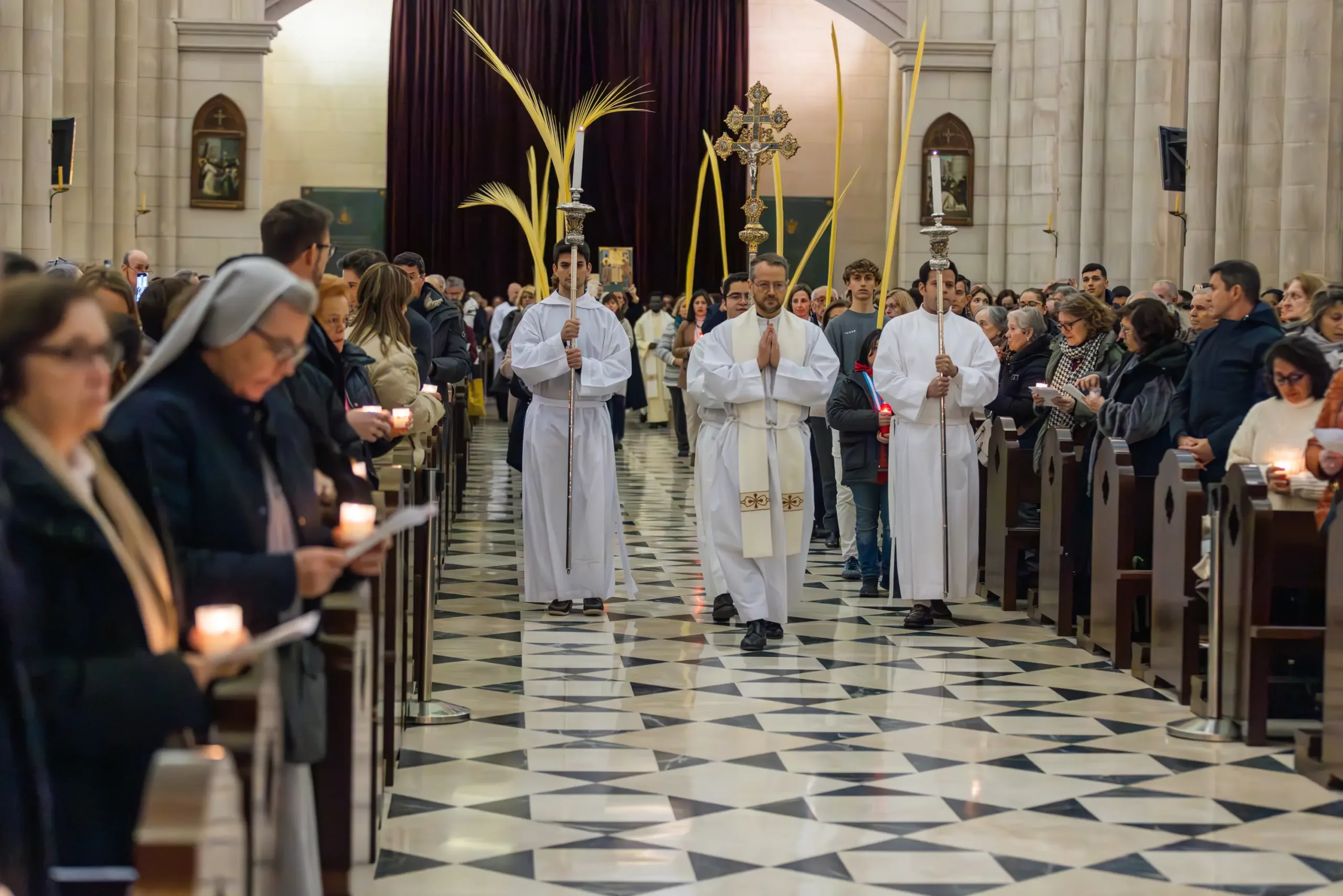 padre fernando – NOCHE TESTIGOS. 14 MARZO 2025. 008