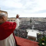 El Papa recuerda a quienes sufren persecución religiosa en su mensaje Urbi et Orbi