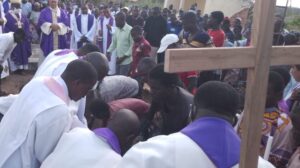 Entierro de la hermana Maria de Coppi, asesinada por yihadistas en Cabo Delgado (Mozambique)