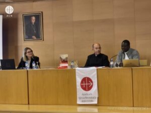 Presentación del Informe Libertad Religiosa en el Mundo 2025 en la Casa Sacerdotal San Juan de Ávila (Almería)