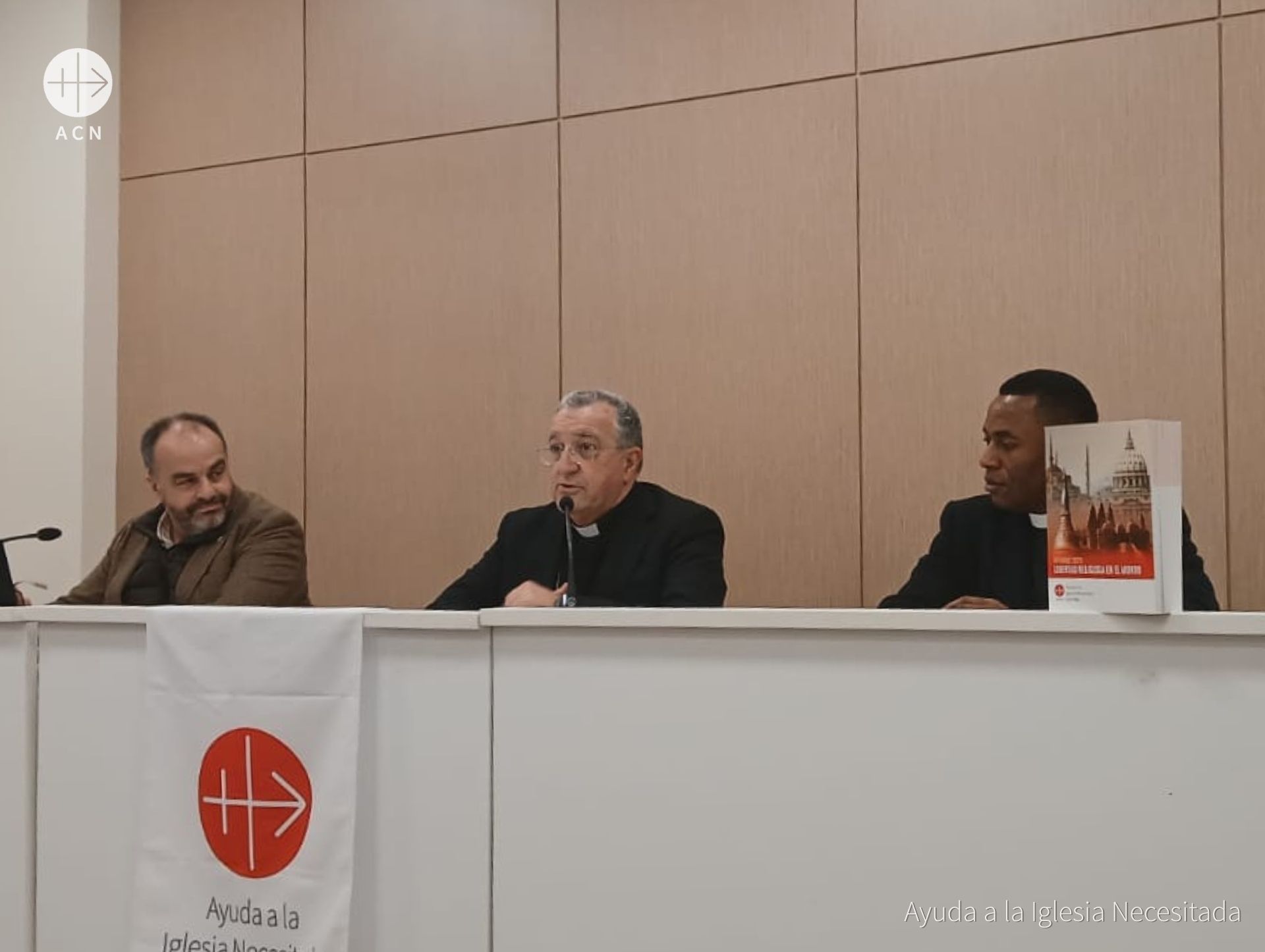 Mons. Ginés García Beltrán durante la presentación del Informe Libertad Religiosa en el mundo 2025 de ACN en Getafe Mons. Ginés García Beltrán durante la presentación del Informe Libertad Religiosa en el mundo 2025 de ACN en Getafe