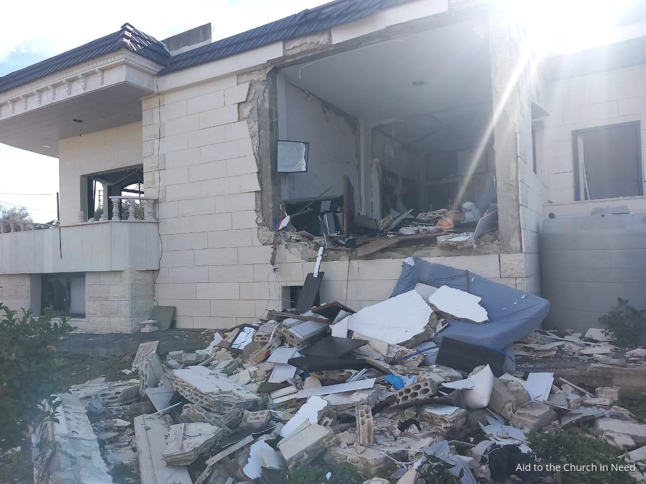 Casas destruidas de cristianos de la diócesis maronita de Tiro. Foto de archivo