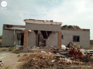 Santa María Atav tras su destrucción por ataques en la diócesis de Wukari (Nigeria)