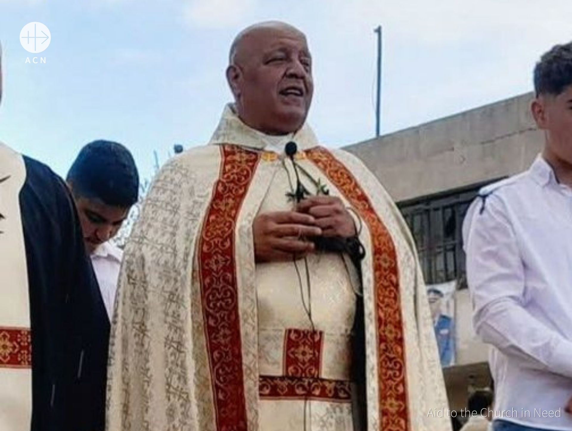 El padre Pierre El Rai durante una celebración en Líbano El padre Pierre El Rai durante una celebración en Líbano
