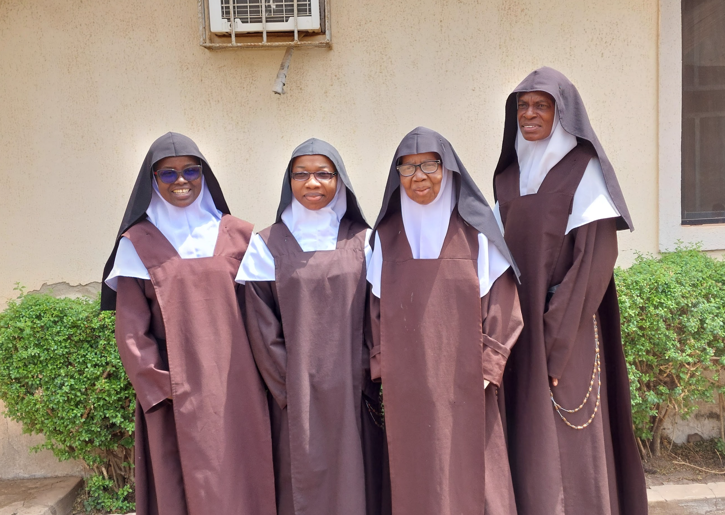 Hermanas Carmelitas de Abuya