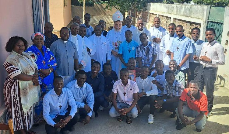 Support for 55 seminarians of Tete Diocese, 2025
