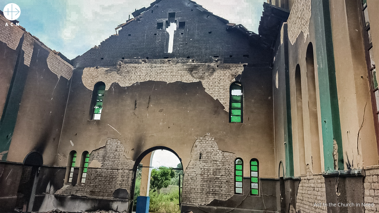 Incendio y destrucción de la iglesia de San Luis María Grignion de Montfort, en Cabo Delgado (Mozambique) Incendio y destrucción de la iglesia de San Luis María Grignion de Montfort, en Cabo Delgado (Mozambique)