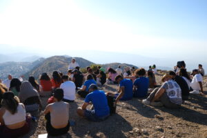 Pastoral university program for 1000-1200 university students at Catholic and governmental universities in Lebanon Ayuda a los jóvenes cristianos a construir su futuro en Líbano