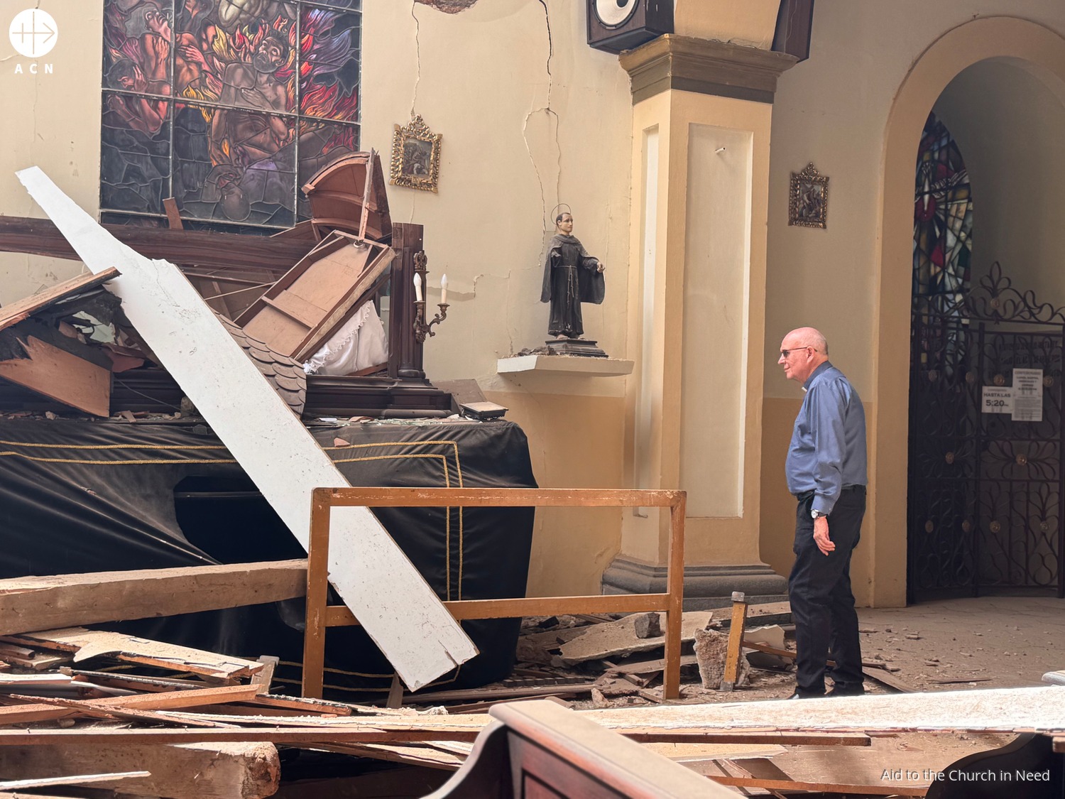Importantes daños en la iglesia de San José, en Caracas (Venezuela), tras el terremoto del 24 de junio de 2026