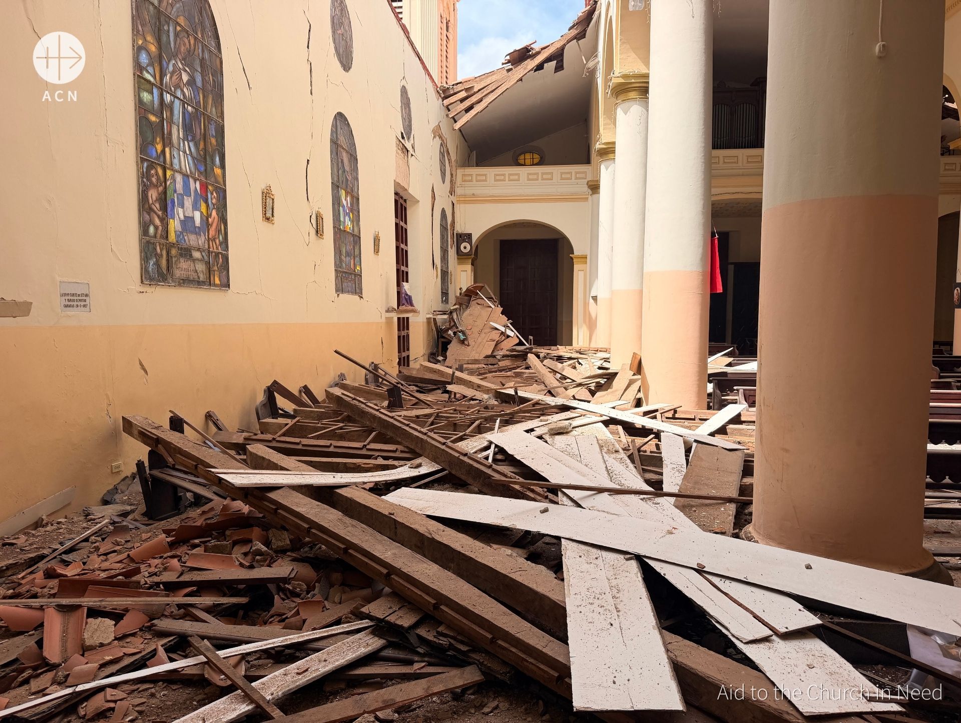 Daños en la iglesia San José de Ñaraulí, en Caracas (Venezuela), tras el terremoto del 24 de junio de 2026