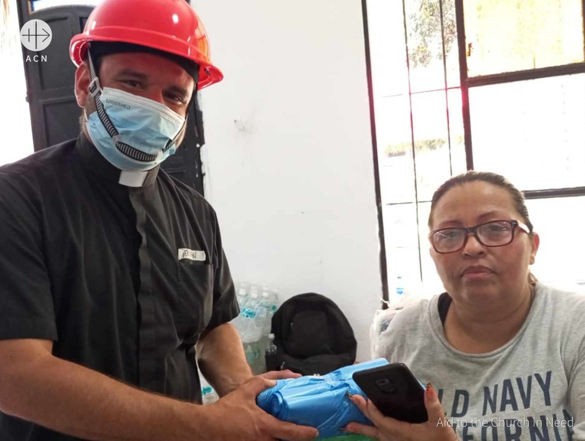 Germán Jiménez, seminarista, ayuda a las víctimas tras el terremoto en Petare (Venezuela) Germán Jiménez, seminarista, ayuda a las víctimas tras el terremoto en Petare (Venezuela)