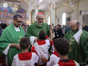 El cardenal Pizzabala, al finalizar la celebración de la Misa en Gaza. Foto de archivo. © Latin Patriarchate of Jerusalem El cardenal Pizzabala, al finalizar la celebración de la Misa en Gaza. Foto de archivo. © Latin Patriarchate of Jerusalem