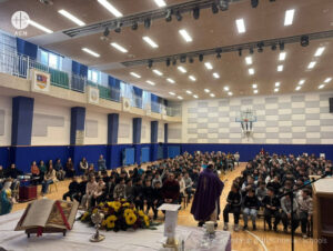 Celebración de la Misa en una de las escuelas cristianas de Jerusalén. © General Secretariat of the Christian Schools