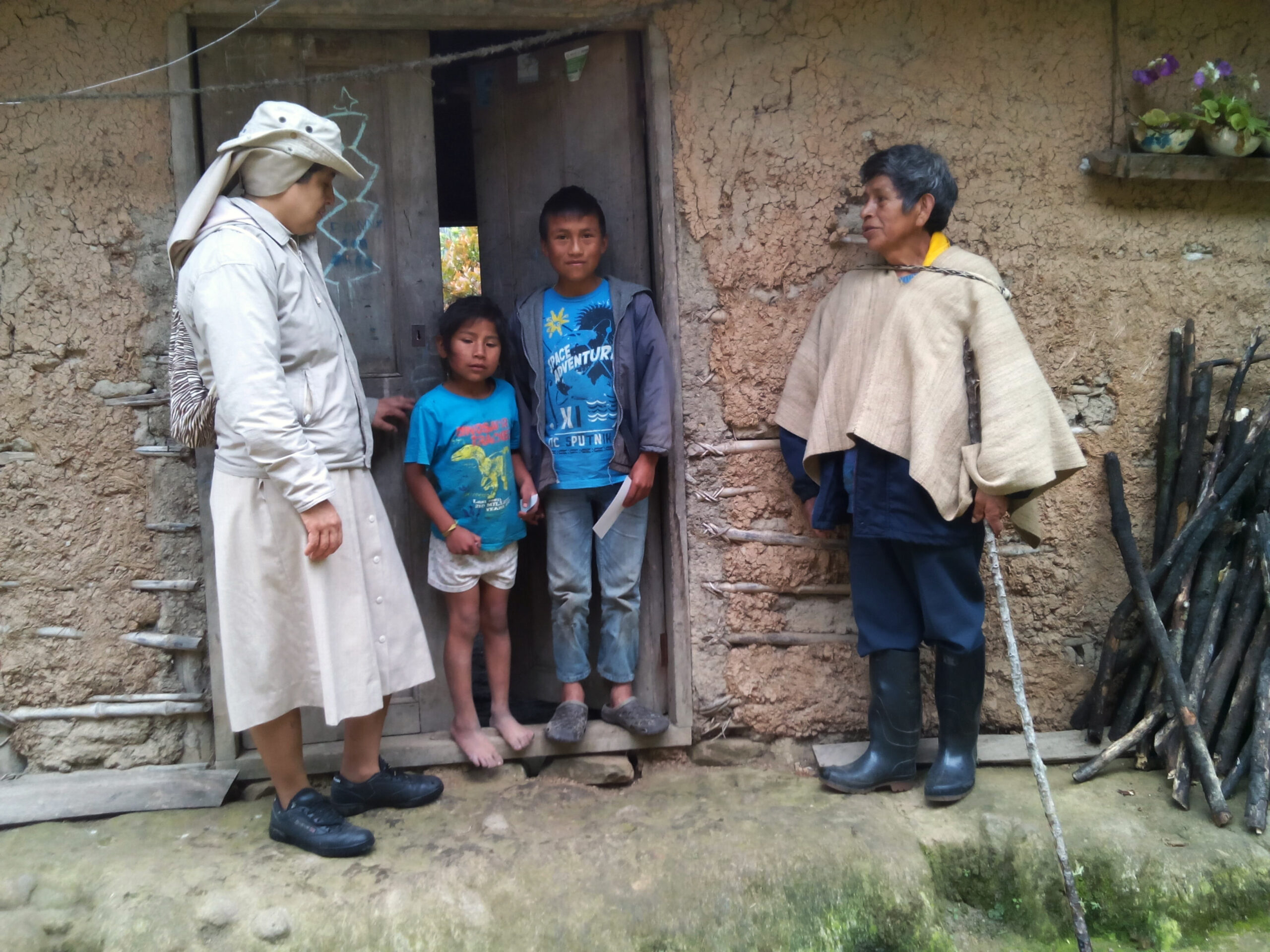 Purchase of a car for the sisters Hijas de la Caridad de San Vicente de Paúl in Vitoncó