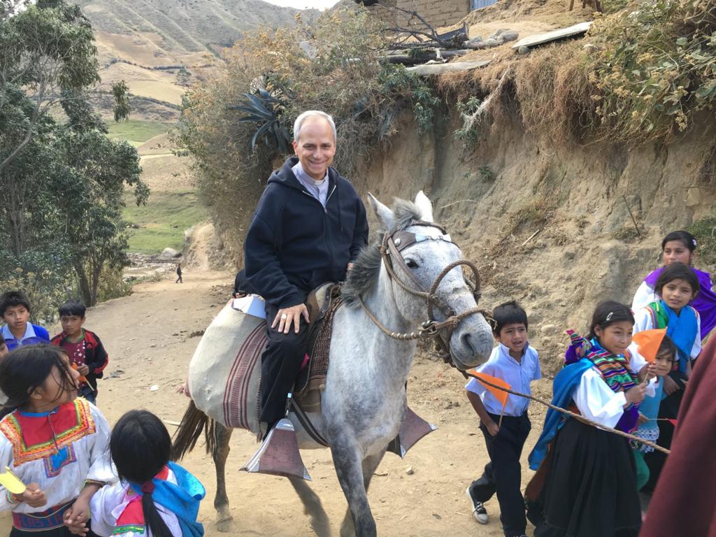 Visita de Mons. Prevost a la comunidad de Lachipampa (Perú) ( © Fr. Fidel Purisaca/Diocese of Chiclayo-Peru)