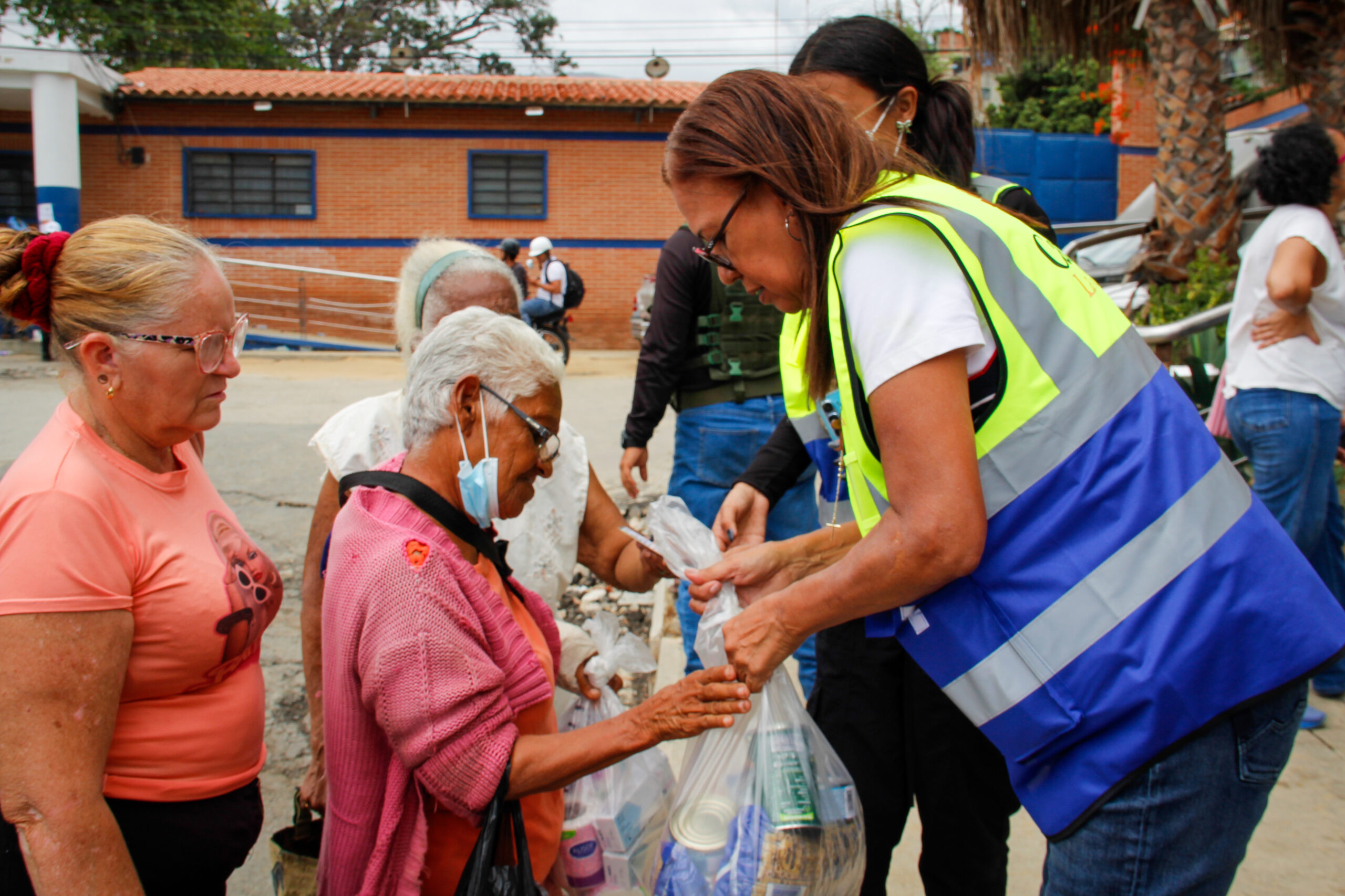 El episcopado ha agradecido la ayuda de instituciones, ONG y vecinos tras los terremotos