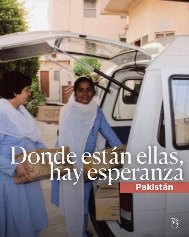 En Pakistán, dos comunidades de religiosas necesitan tu ayuda para seguir con su misión. 🙏Las Hijas de San Pablo y las Franciscanas Misioneras de Cristo Rey anuncian el Evangelio y ayudan a mantener viva la fe de niños y jóvenes. ❤️✝️Pero sus conventos necesitan ser rehabilitados. Con tu ayuda, podrán continuar sirviendo a la Iglesia y llevando esperanza a quienes más lo necesitan.Comenta "Proyecto" y te mandaremos por mensaje privado el enlace al proyecto completo.