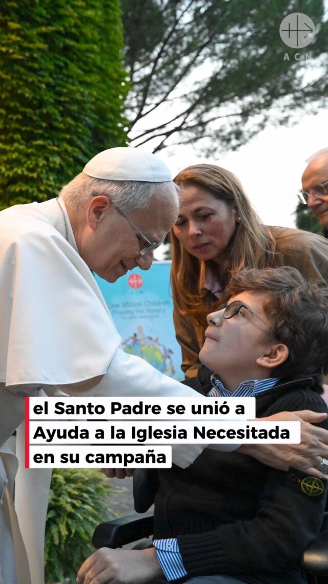 🙏 El 1 de octubre, el papa León XIV rezó el Rosario junto a millones de niños de todo el mundo por una misma intención: la paz.En ACN seguimos poniendo en manos de María a tantos niños y familias que viven en medio de la guerra y el sufrimiento. ❤️Hasta el 7 de octubre, un millón de niños se unen para rezar por la paz. Tú también puedes sumarte a esta oración.👉 Comenta «Rosario» y te enviaremos por mensaje privado el material para rezar.Imágenes: © Vatican Media