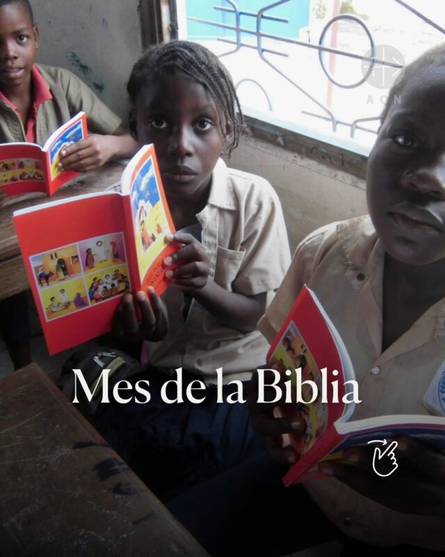 📖 Septiembre es el mes de la Biblia. Un tiempo para redescubrir el poder de la Palabra de Dios, que es luz, guía y esperanza para millones de cristianos en el mundo 🌍.Con la Biblia del Niño, llevamos la Buena Noticia a los más pequeños en su propio idioma, especialmente en países donde la Iglesia más necesitada acompaña a las comunidades, ayudándoles a conocer a Jesús y a crecer en la fe. 🙌✨ Con tu ayuda, más niños en países de necesidad podrán descubrir la alegría del Evangelio y llevar la Palabra de Dios en su corazón.👉 Comenta «Biblia» y te enviaremos por mensaje privado toda la información para ayudar.